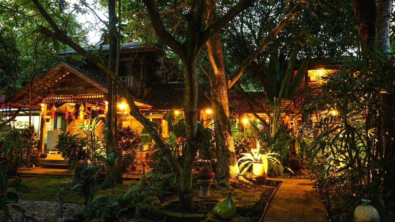 Tongluang Inthanon Homestay โต้งหลวงอินทนนท์โฮมสเตย์ Chom Thong Exterior photo